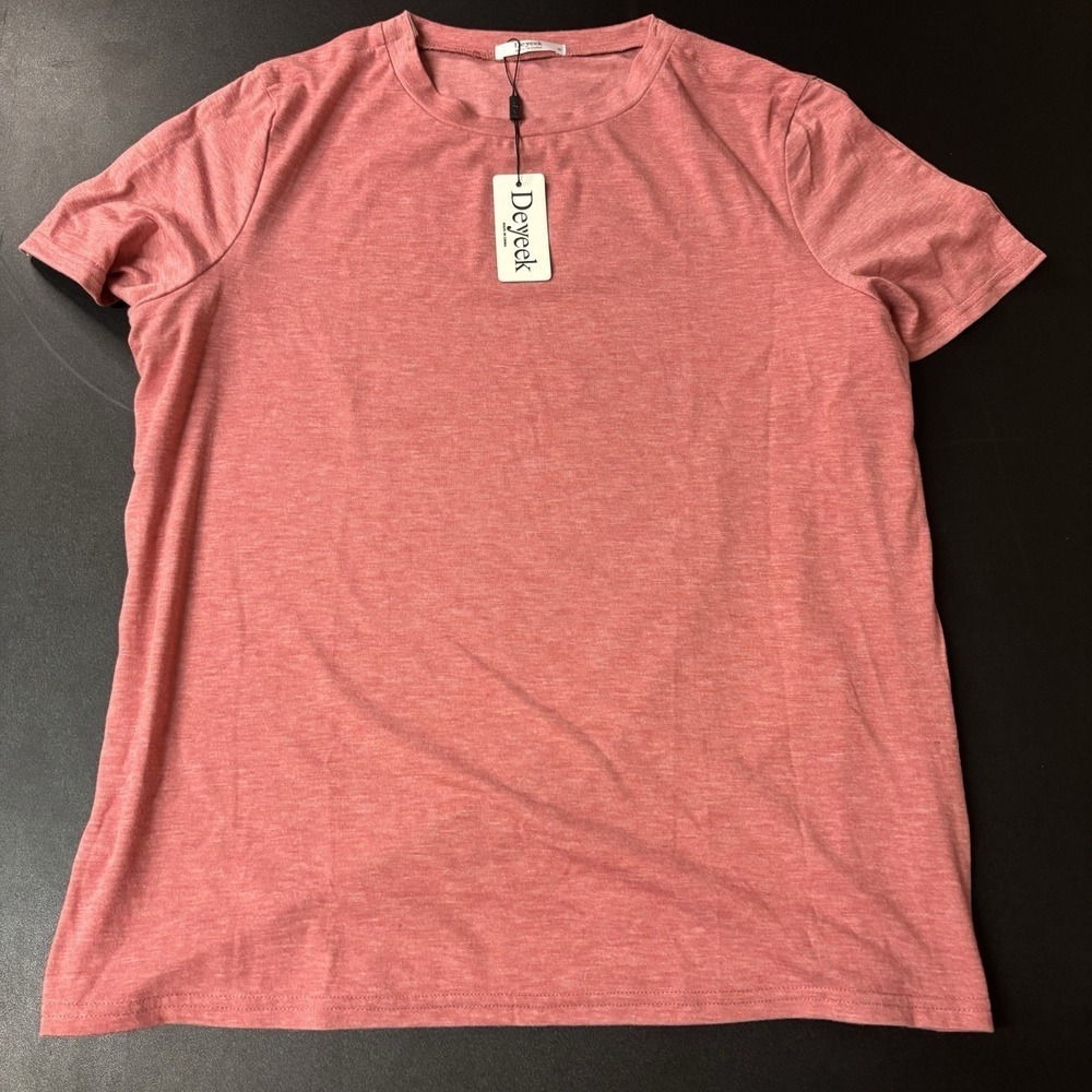 Deyeek  medium post shoulder surgery recovery short sleeve T-shirt new. Pink/red